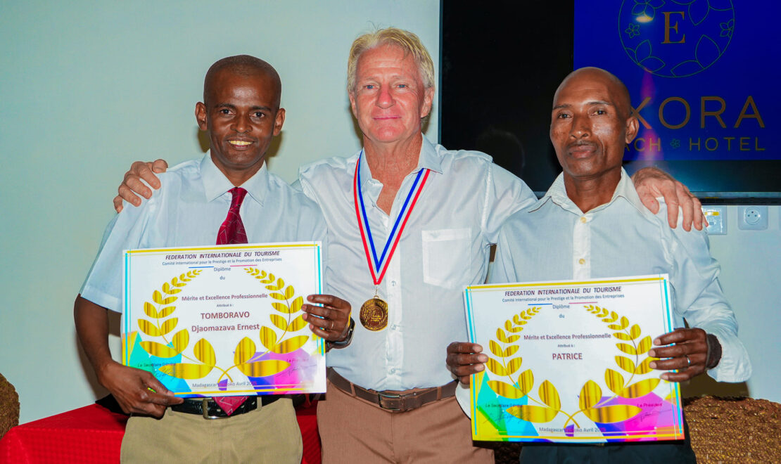 Remise de la Médaille d’Or du Tourisme International à Jean-Louis Salles
